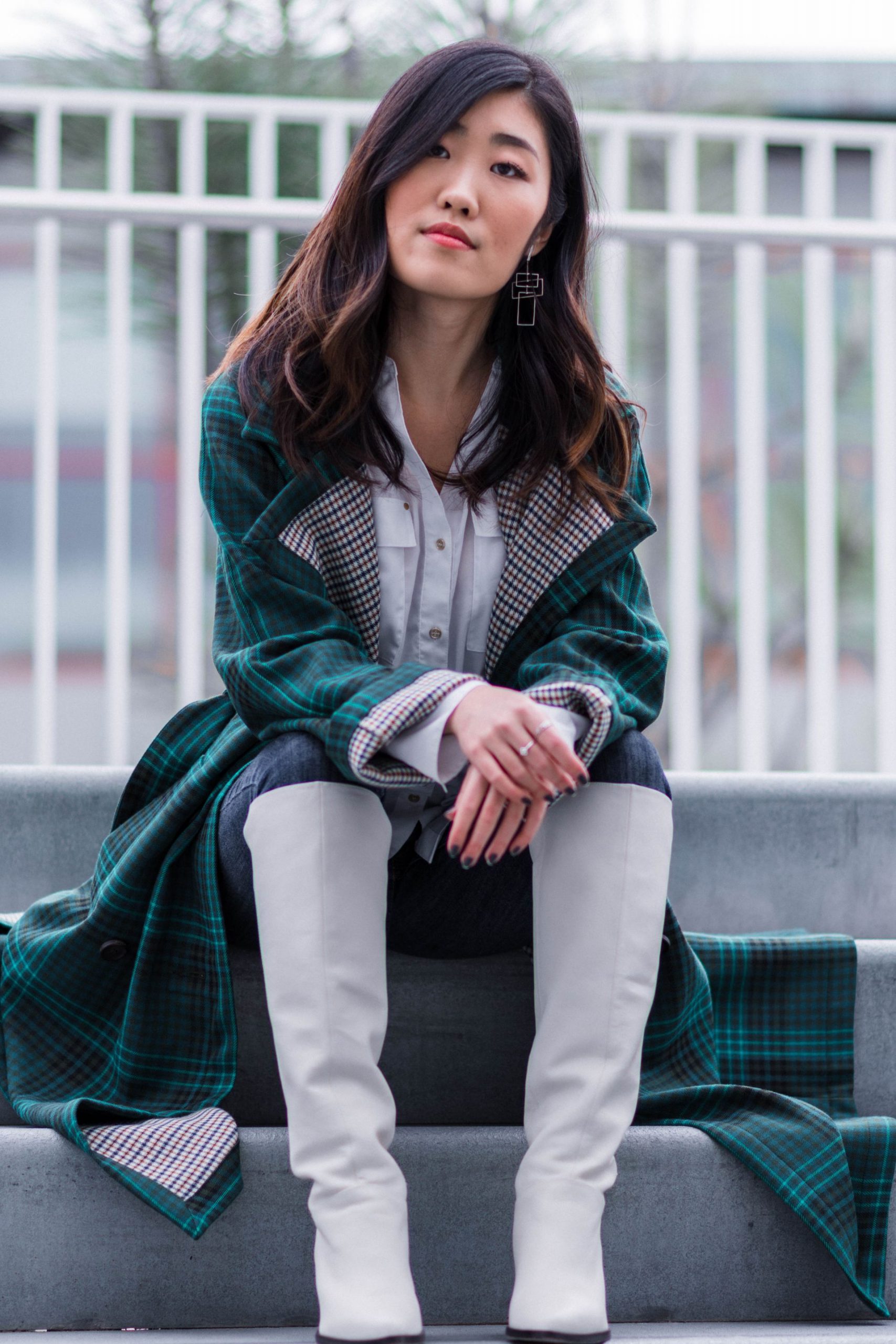 WhiteBoots-1